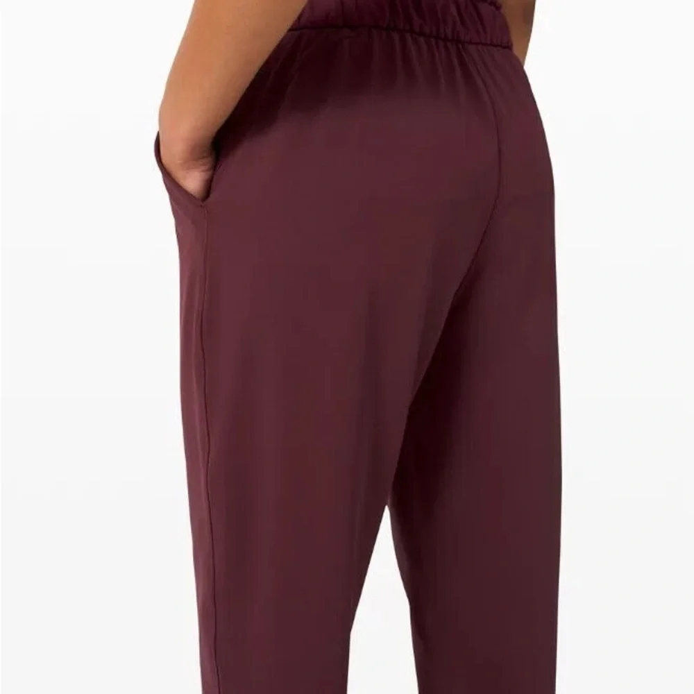 Lululemon women’s pants